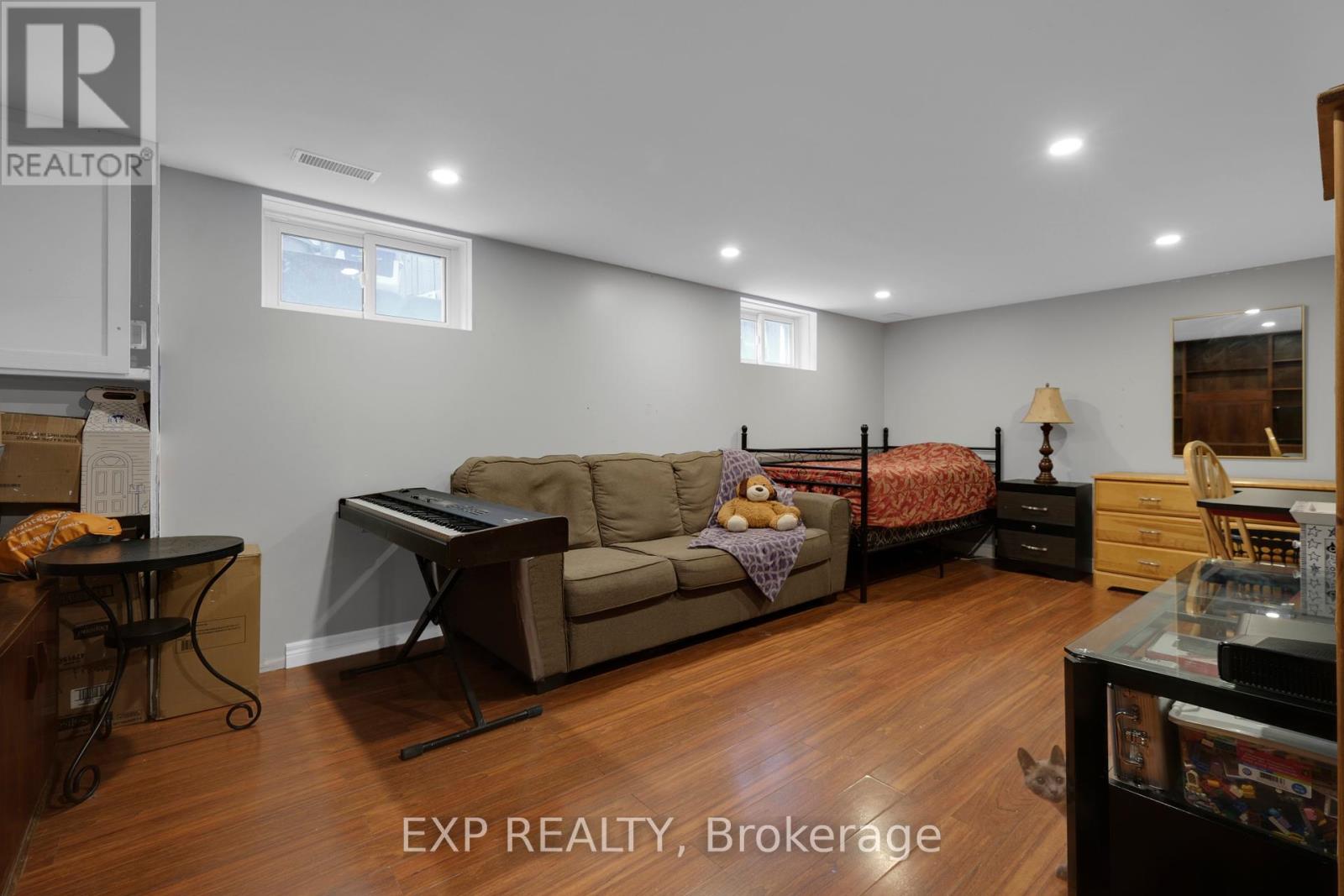 Photo 11 of 536 King Street E, Oshawa ON