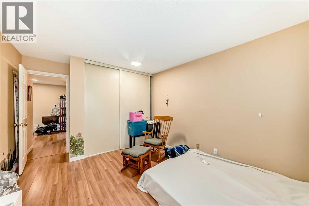 Photo 28 of 33 2033 Edenwold Heights Nw, Calgary AB