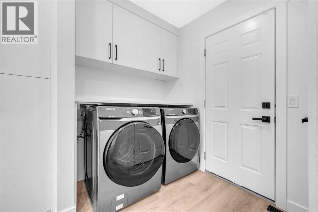 Photo 37 of 126 Oakmere Point, Chestermere AB