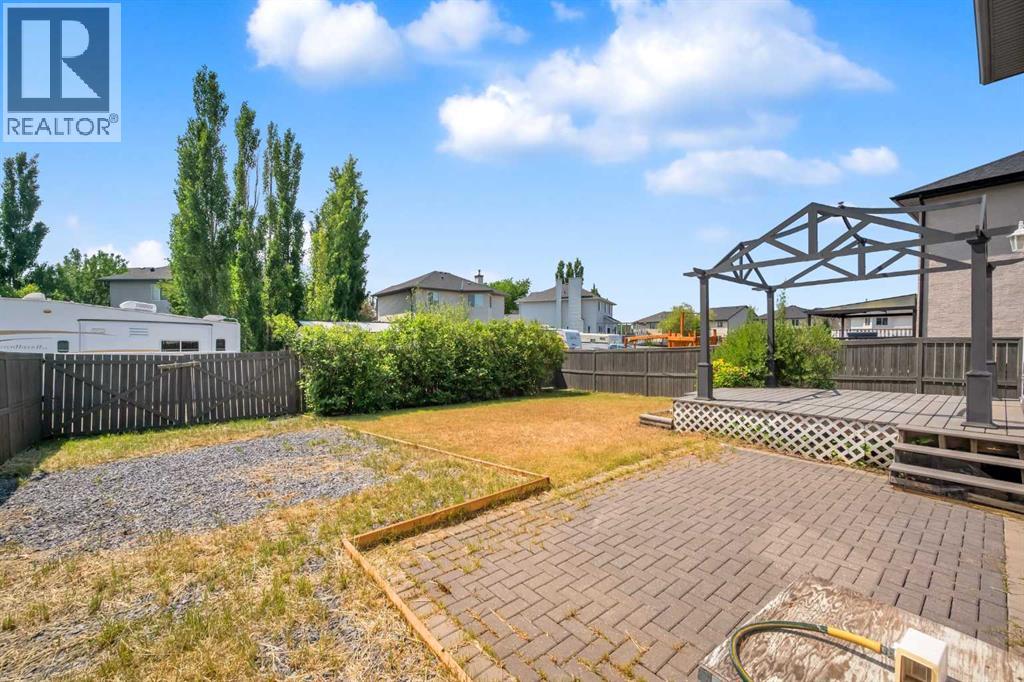 Photo 19 of 126 Oakmere Point, Chestermere AB