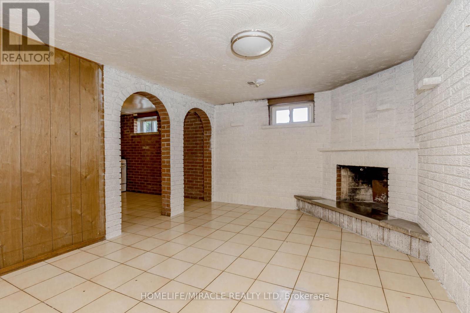 Photo 36 of 80 Goldsboro Road, Toronto ON