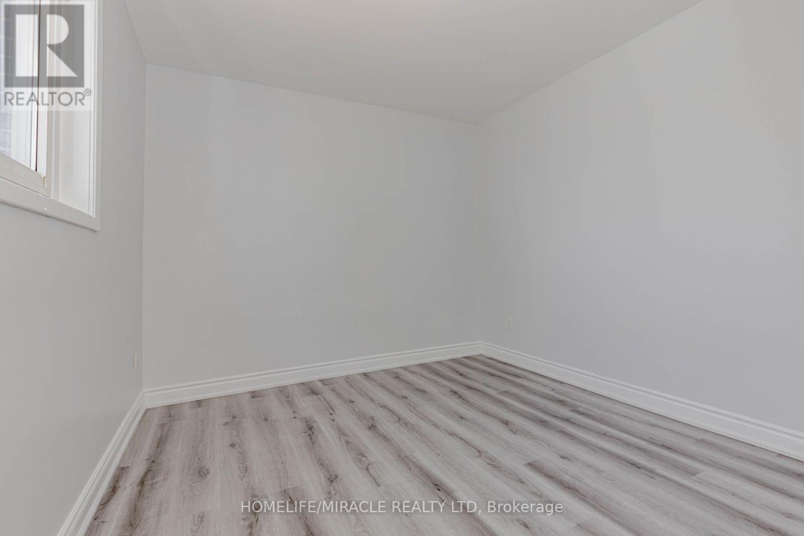 Photo 5 of 80 Goldsboro Road, Toronto ON