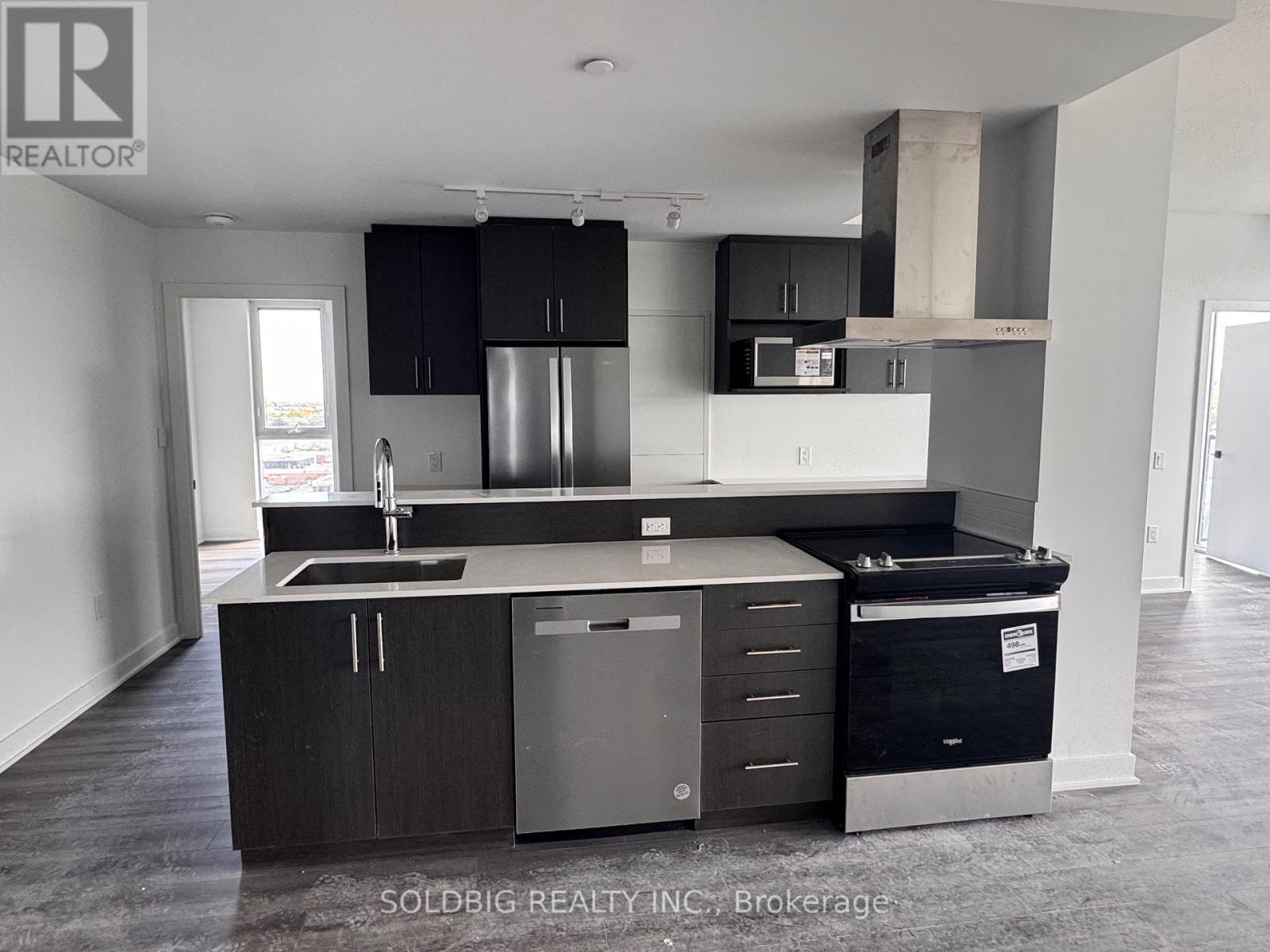 Photo 1 of Rooma 2872 Barton Street E, Hamilton ON