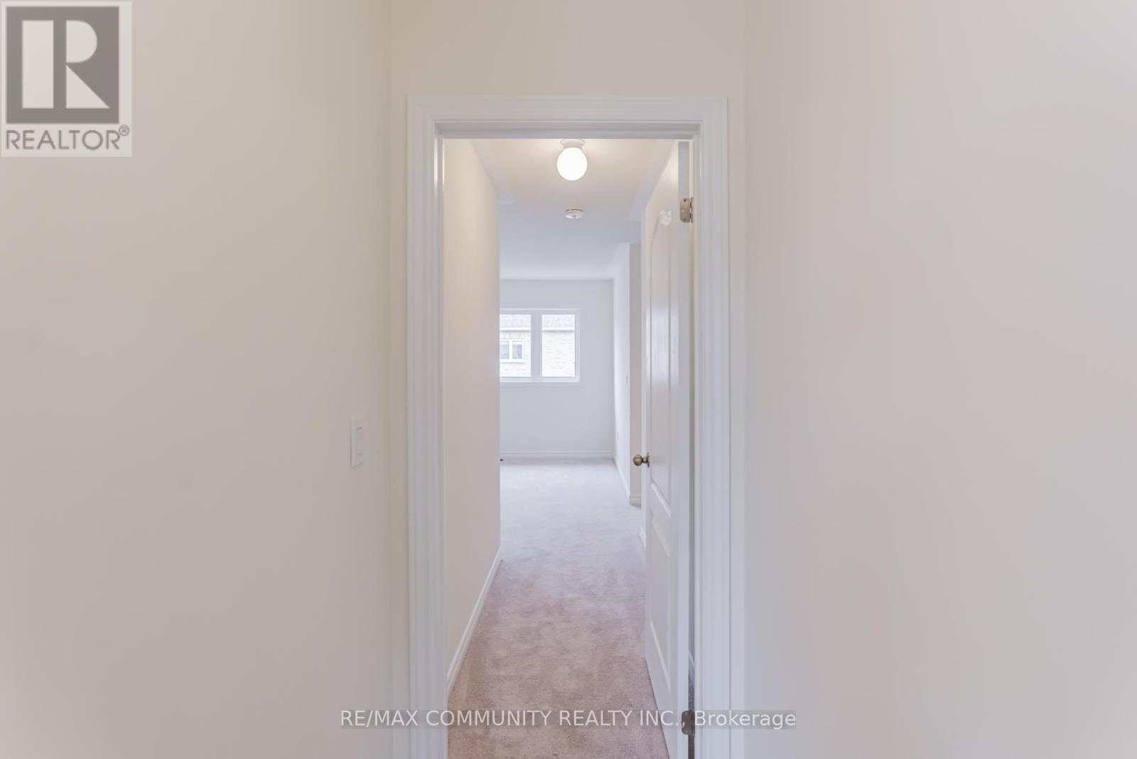 Photo 50 of 11 Grieve Street, Georgina ON