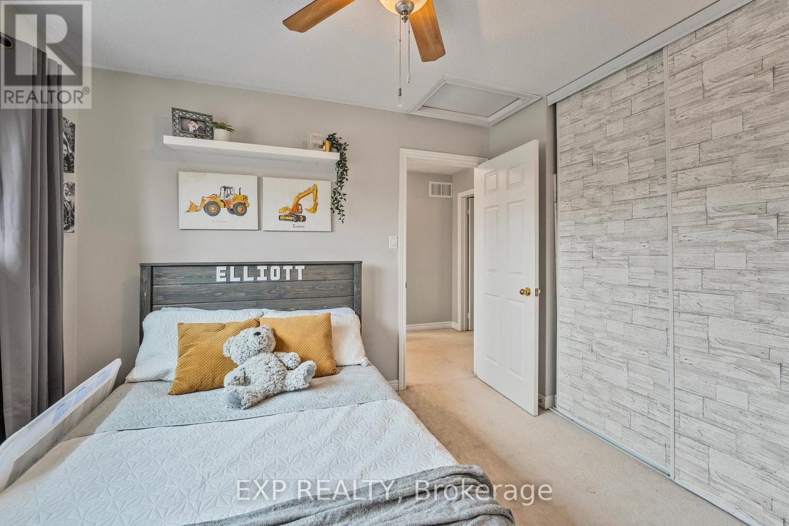 Photo 29 of 19 Heritage Court, Barrie ON