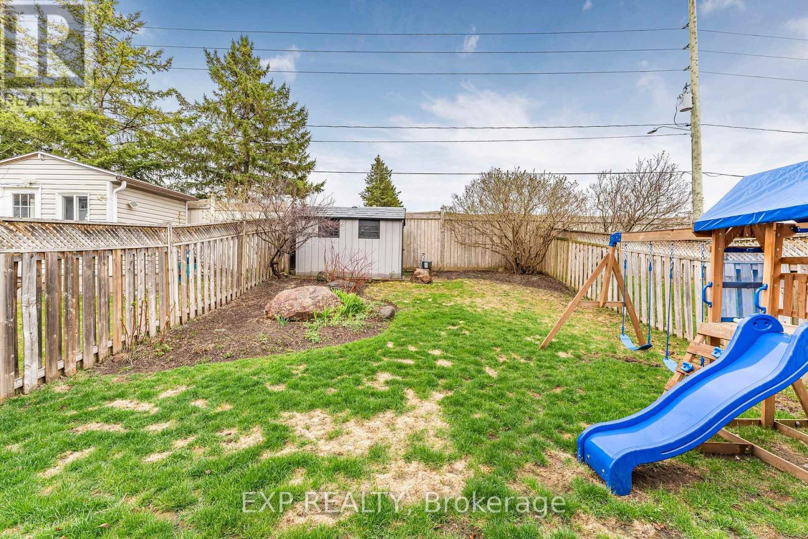 Photo 33 of 19 Heritage Court, Barrie ON
