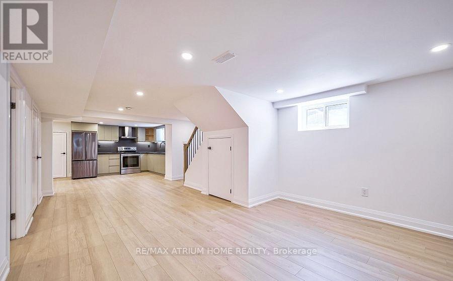 Photo 7 of 567 Atwater Avenue, Mississauga ON