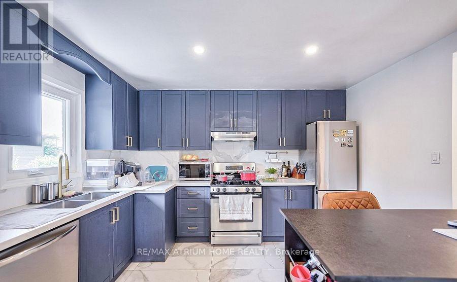 Photo 20 of 567 Atwater Avenue, Mississauga ON