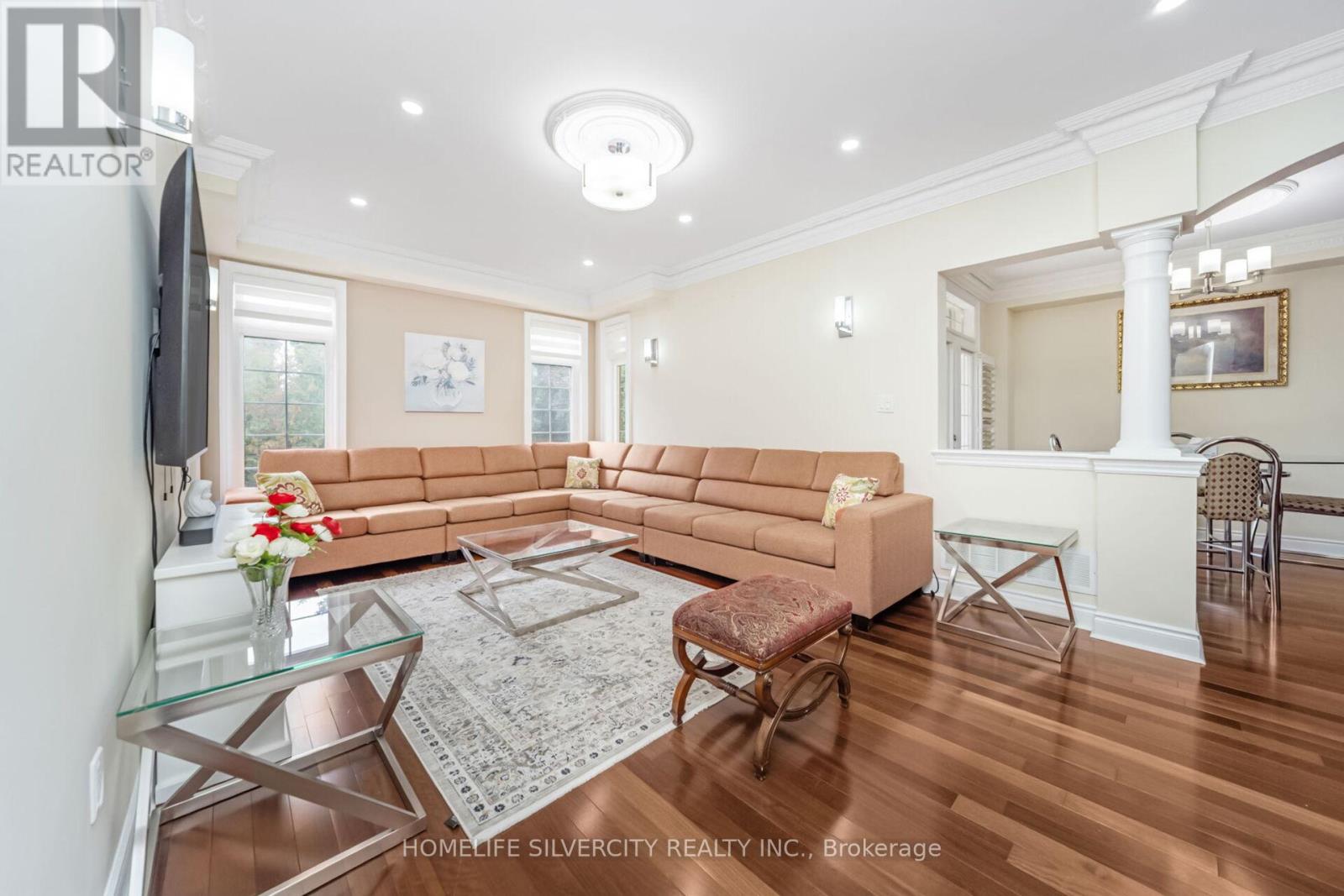 Photo 10 of 1587 Hallstone Road, Brampton ON