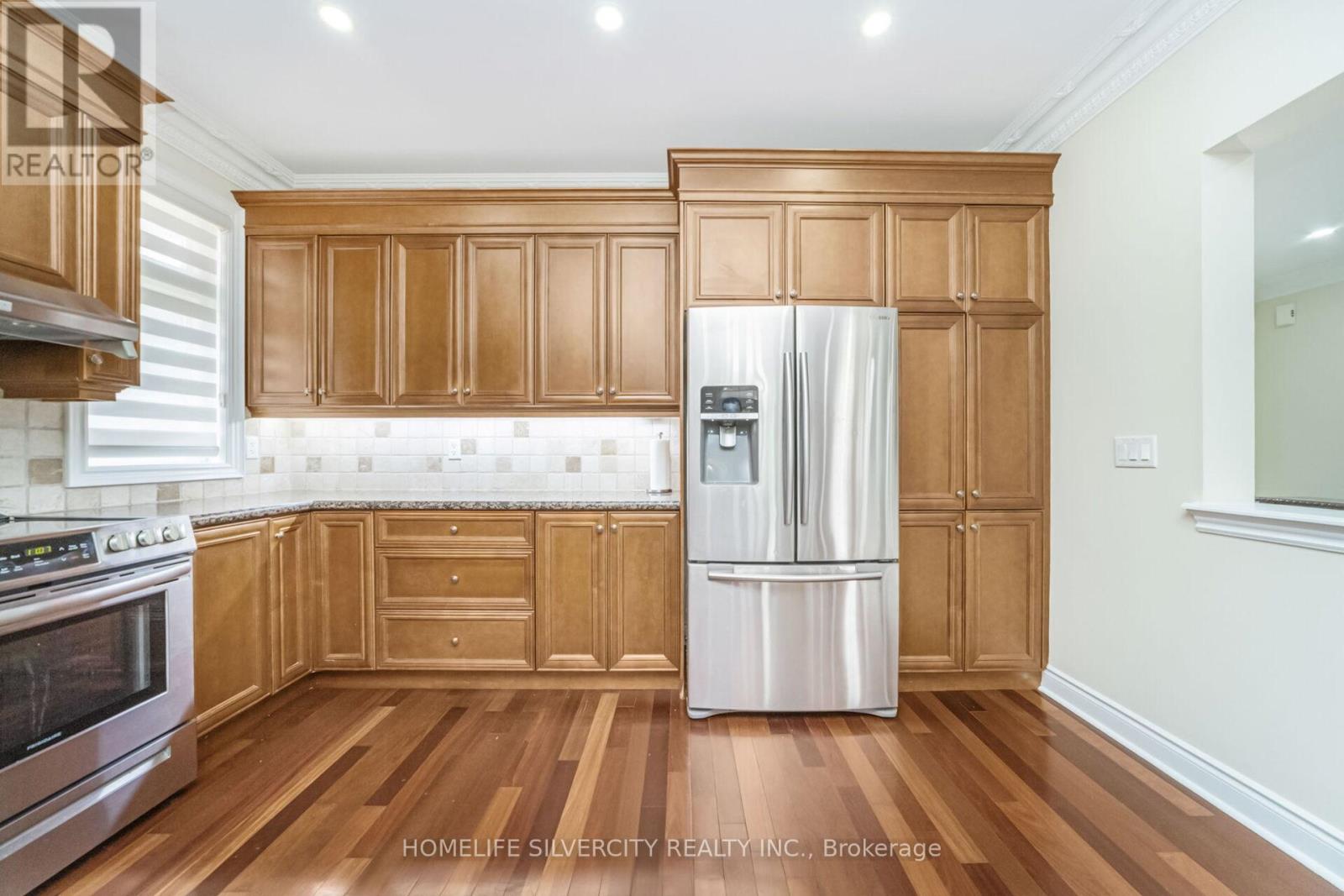Photo 13 of 1587 Hallstone Road, Brampton ON
