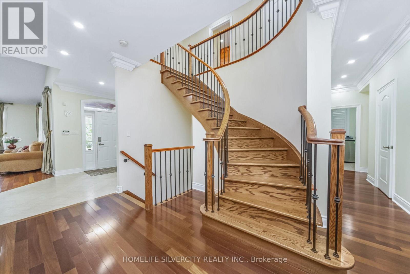 Photo 20 of 1587 Hallstone Road, Brampton ON