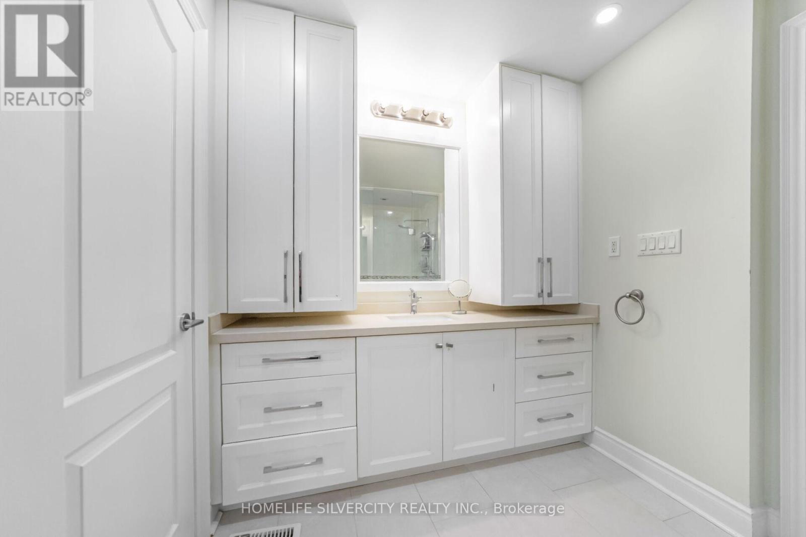 Photo 27 of 1587 Hallstone Road, Brampton ON
