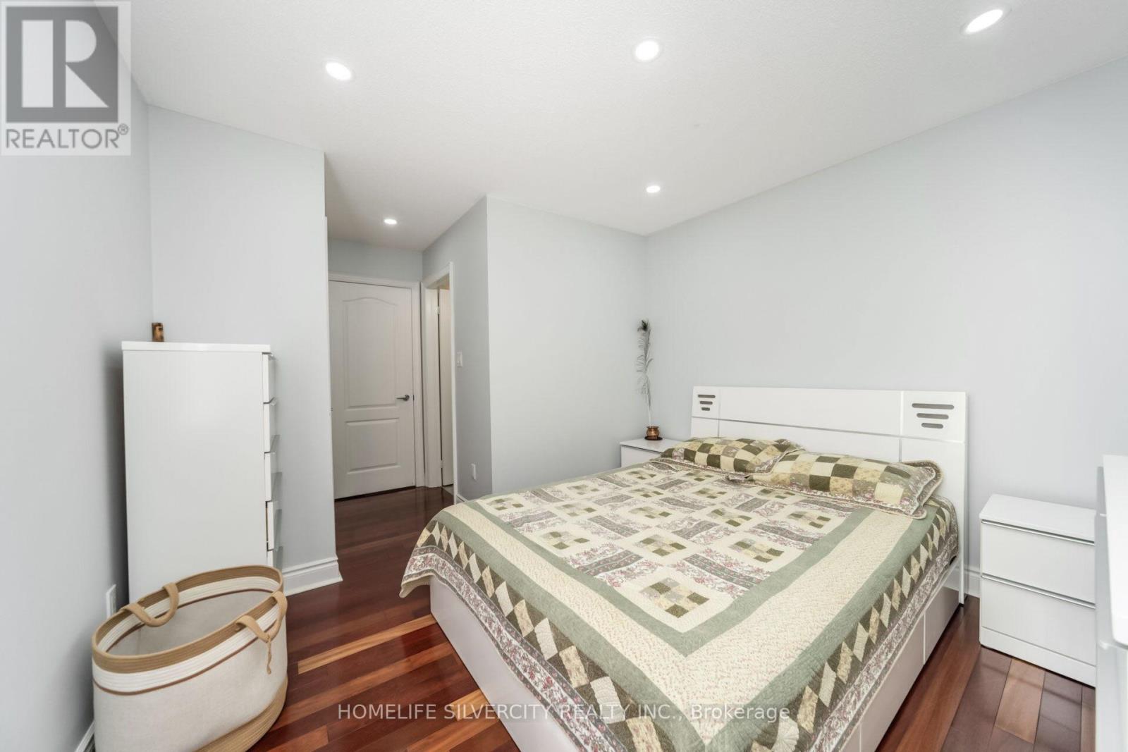 Photo 29 of 1587 Hallstone Road, Brampton ON