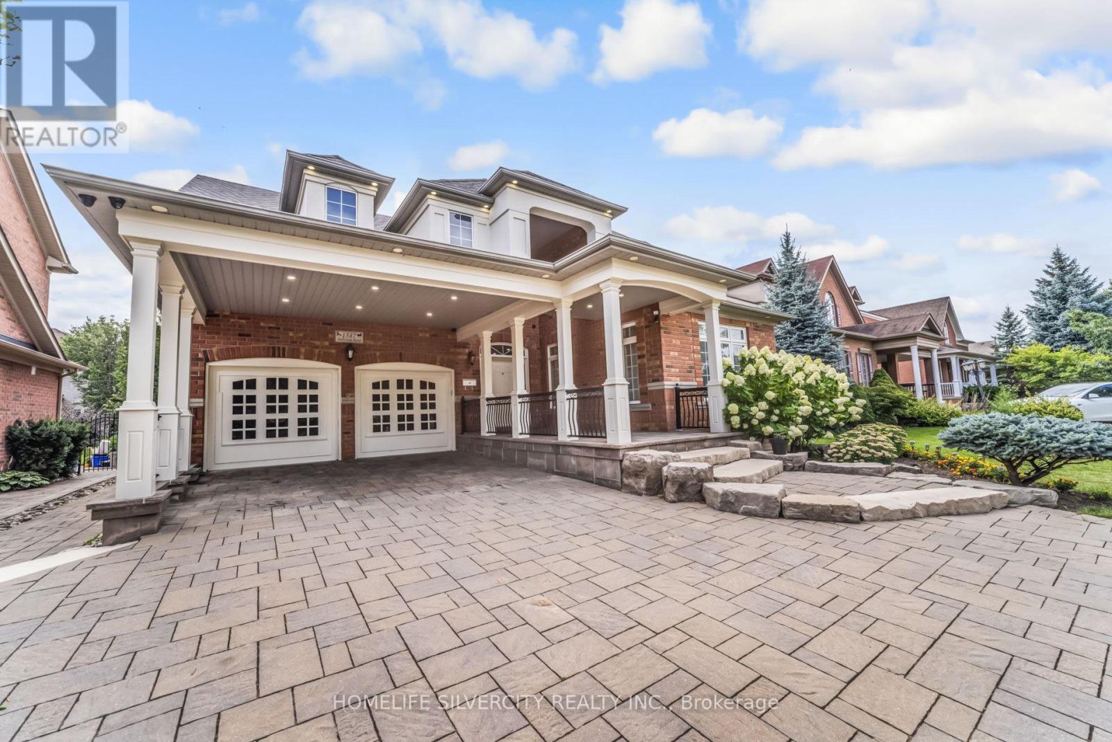 Photo 3 of 1587 Hallstone Road, Brampton ON