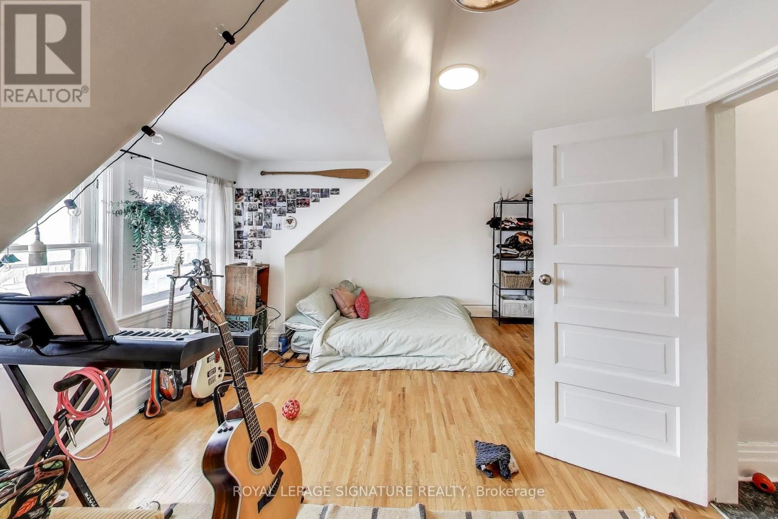 Photo 23 of 232 Pacific Avenue, Toronto ON