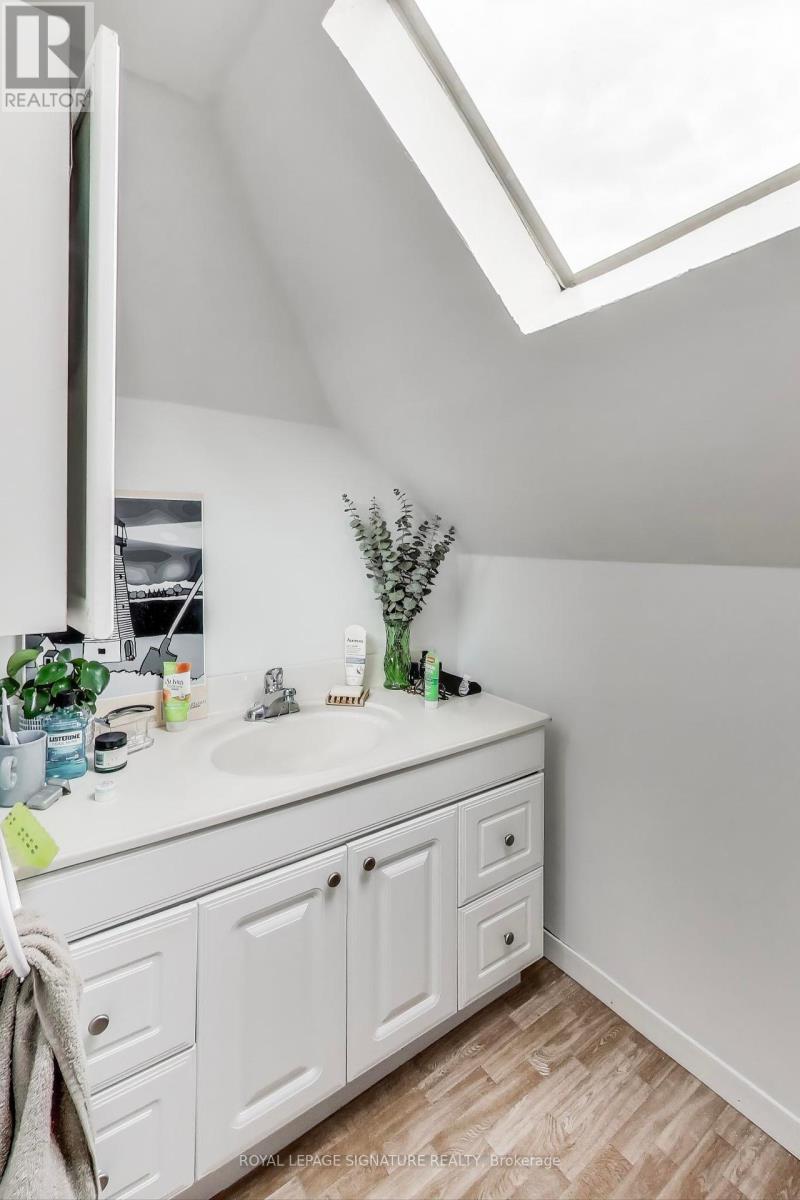 Photo 28 of 232 Pacific Avenue, Toronto ON