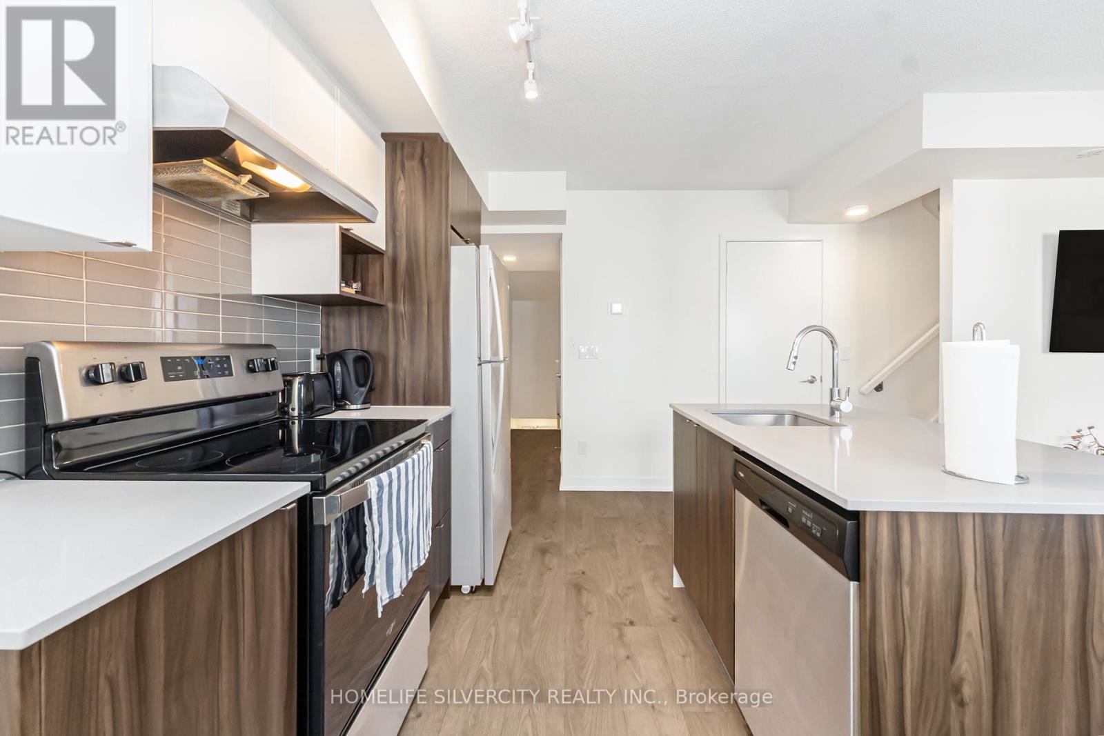 Photo 9 of 508 1127 Cooke Boulevard, Burlington ON