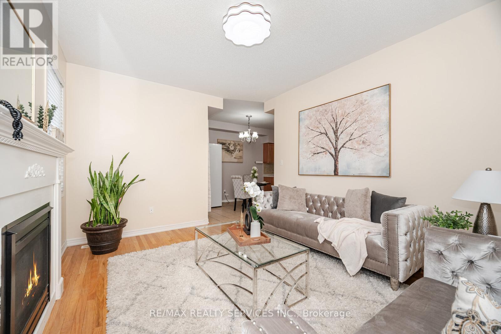 Photo 17 of 5 Goswell Street, Brampton ON