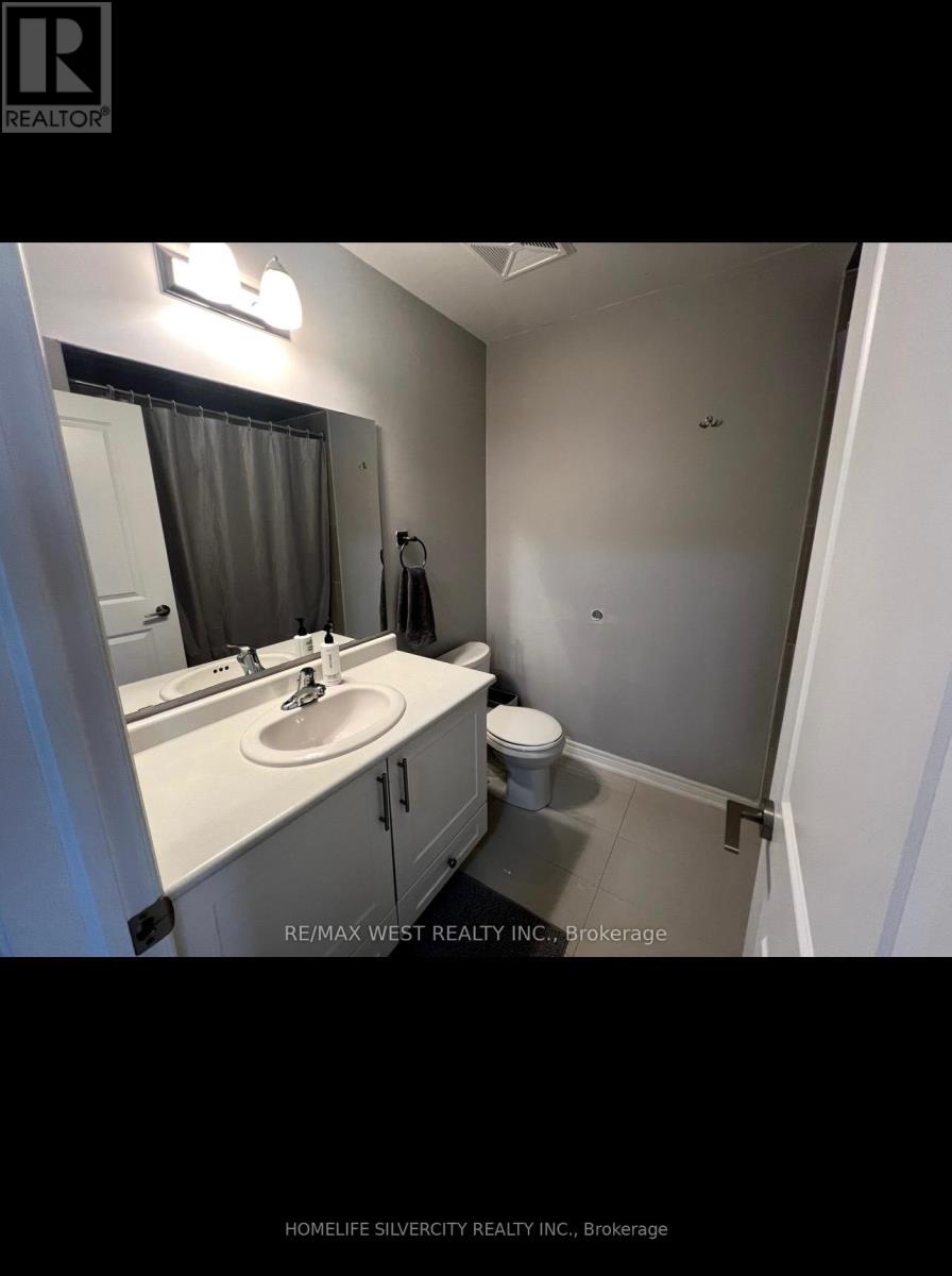 Photo 6 of 305 269 Georgian Drive, Oakville ON