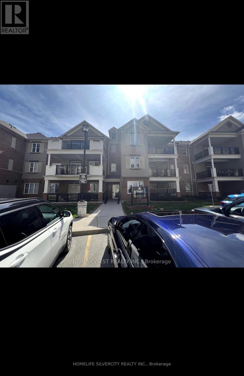 Photo 7 of 305 269 Georgian Drive, Oakville ON