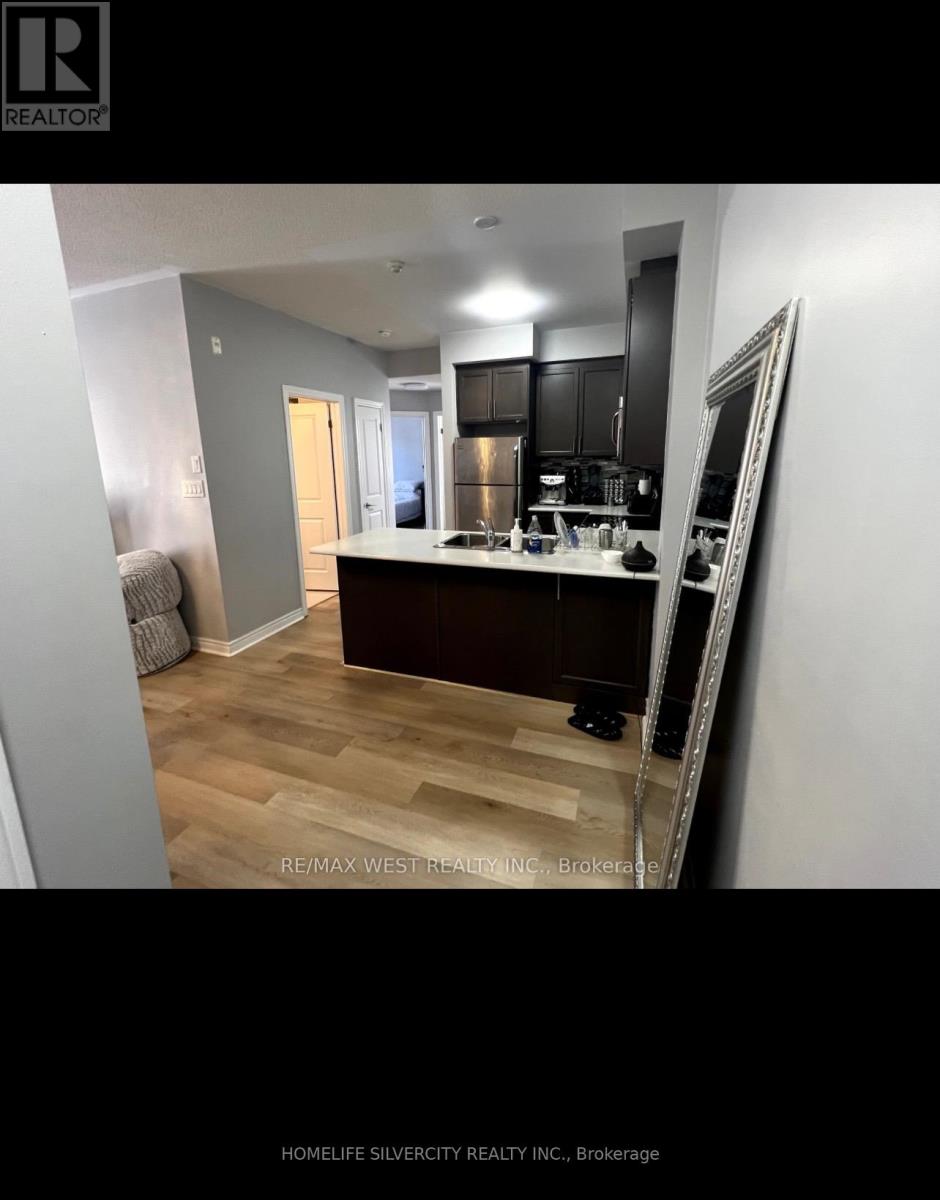 Photo 14 of 305 269 Georgian Drive, Oakville ON