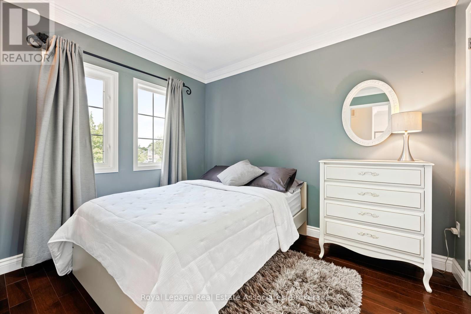 Photo 32 of 3268 Springrun Way, Mississauga ON