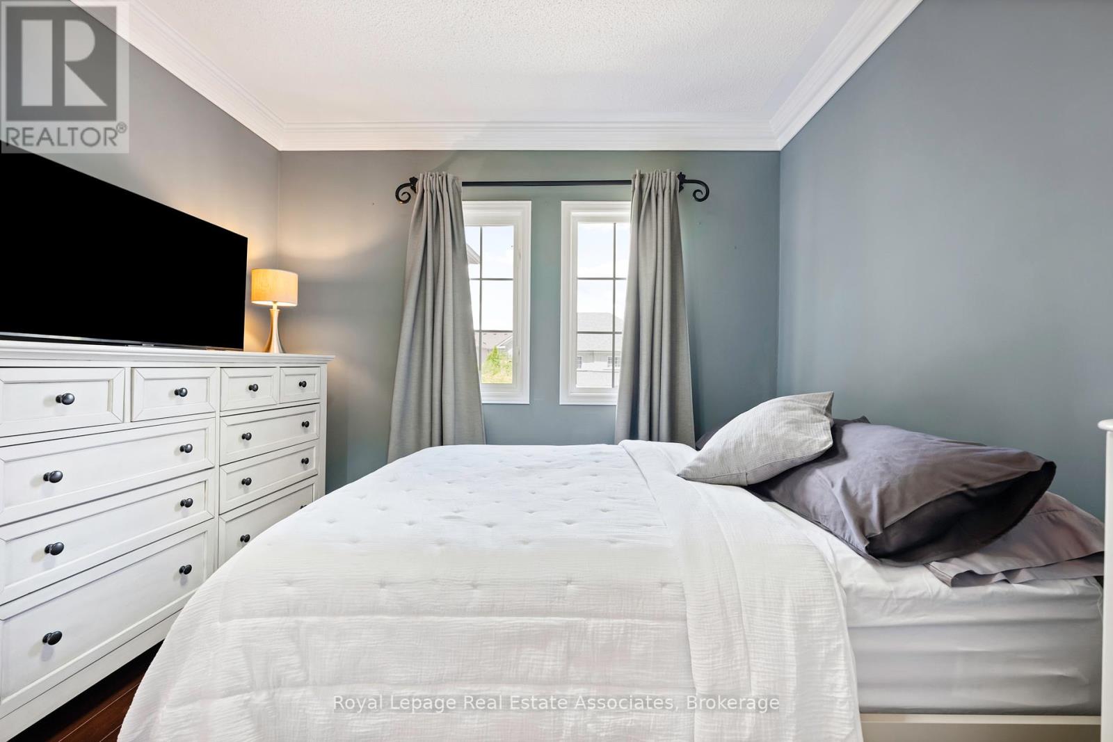Photo 33 of 3268 Springrun Way, Mississauga ON