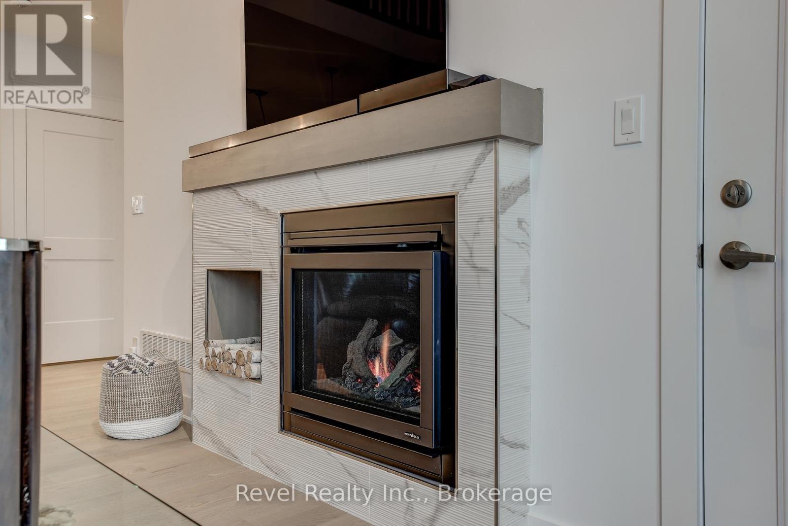 Photo 5 of 258 Ironwood Way, Georgian Bluffs ON
