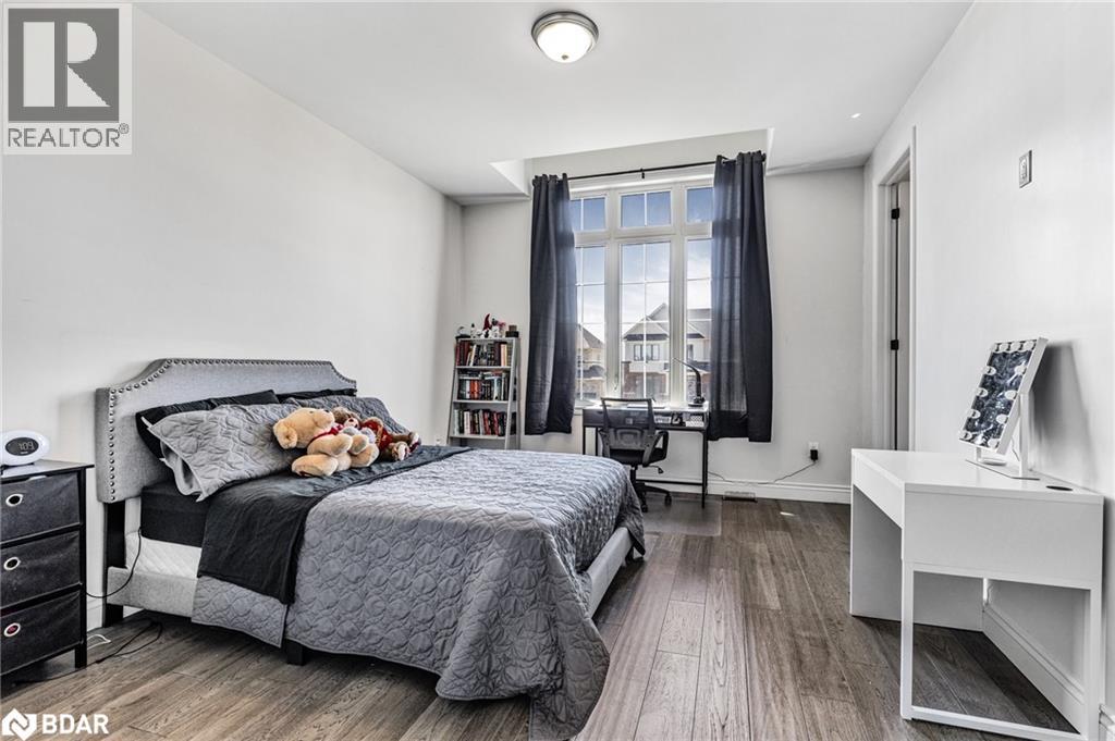 Photo 18 of 3075 Orion Blvd Boulevard, Orillia ON