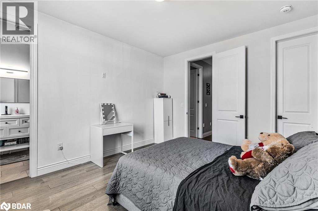 Photo 5 of 3075 Orion Blvd Boulevard, Orillia ON