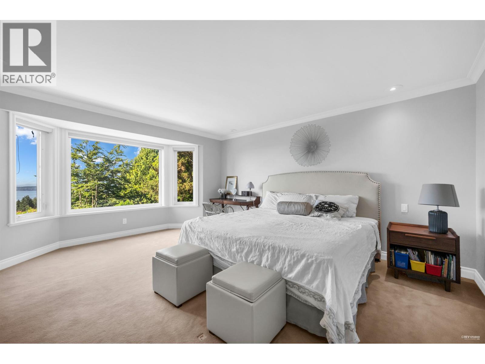 Photo 36 of 848 Fairmile Road, West Vancouver BC