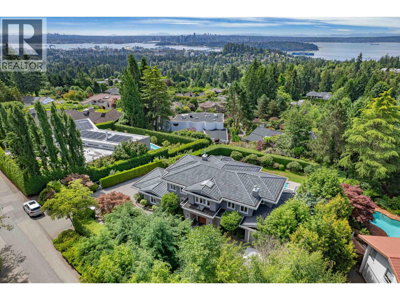Photo 18 of 848 Fairmile Road, West Vancouver BC