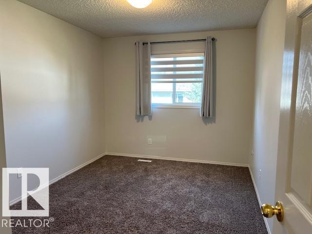 Photo 21 of 76 115 Chestermere Dr, Sherwood Park AB