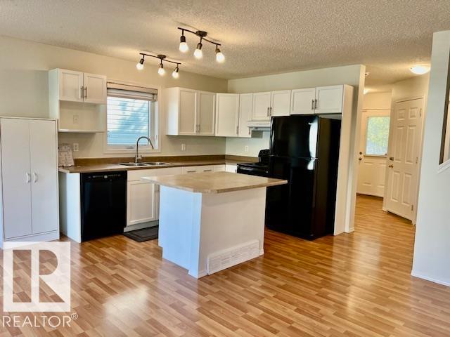 Photo 6 of 76 115 Chestermere Dr, Sherwood Park AB