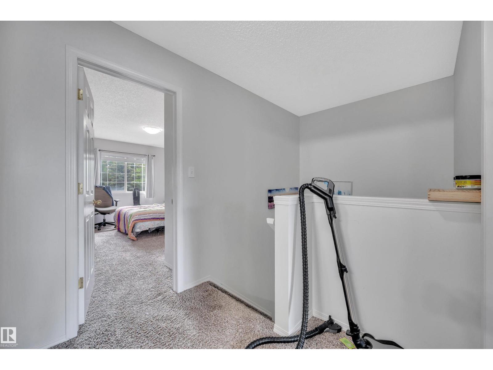 Photo 18 of 76 115 Chestermere Dr, Sherwood Park AB