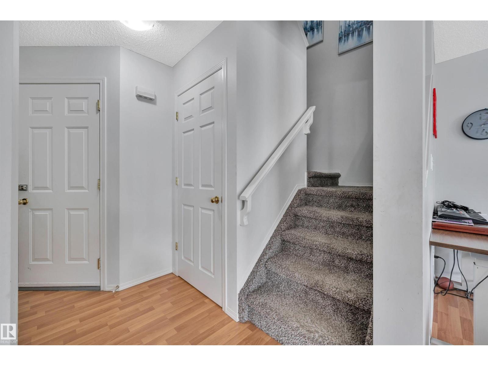 Photo 24 of 76 115 Chestermere Dr, Sherwood Park AB