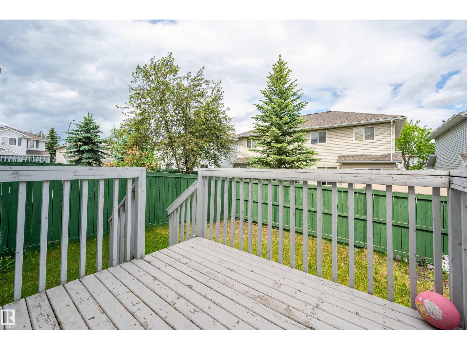 Photo 34 of 76 115 Chestermere Dr, Sherwood Park AB
