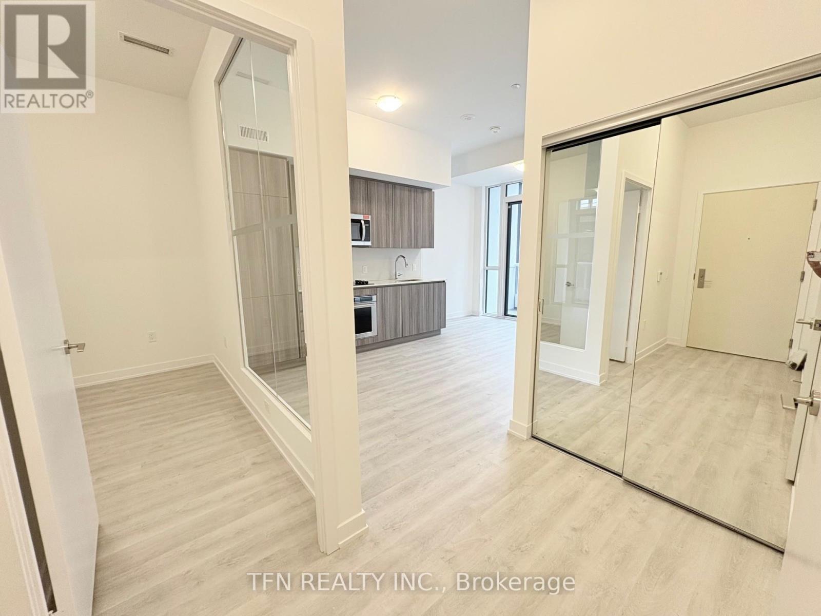 Photo 9 of 1123 15 Richardson Street, Toronto ON