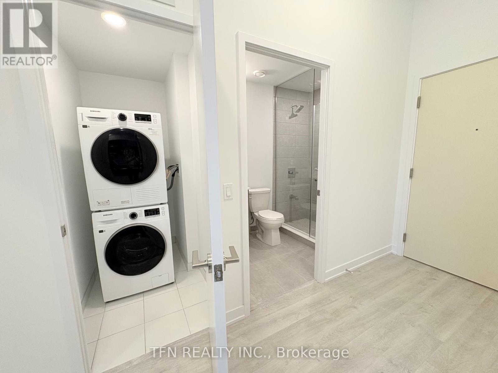 Photo 14 of 1123 15 Richardson Street, Toronto ON