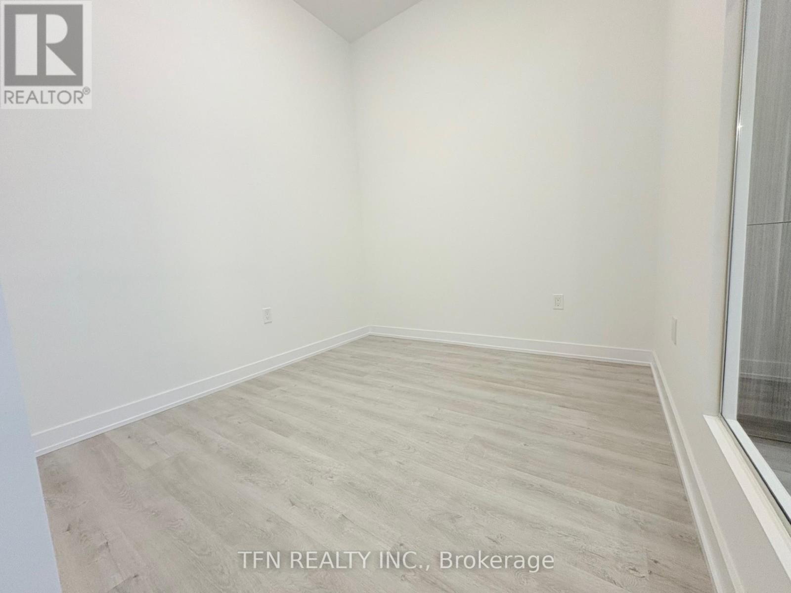 Photo 18 of 1123 15 Richardson Street, Toronto ON
