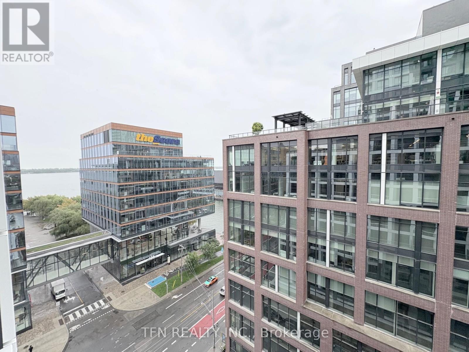 Photo 3 of 1123 15 Richardson Street, Toronto ON