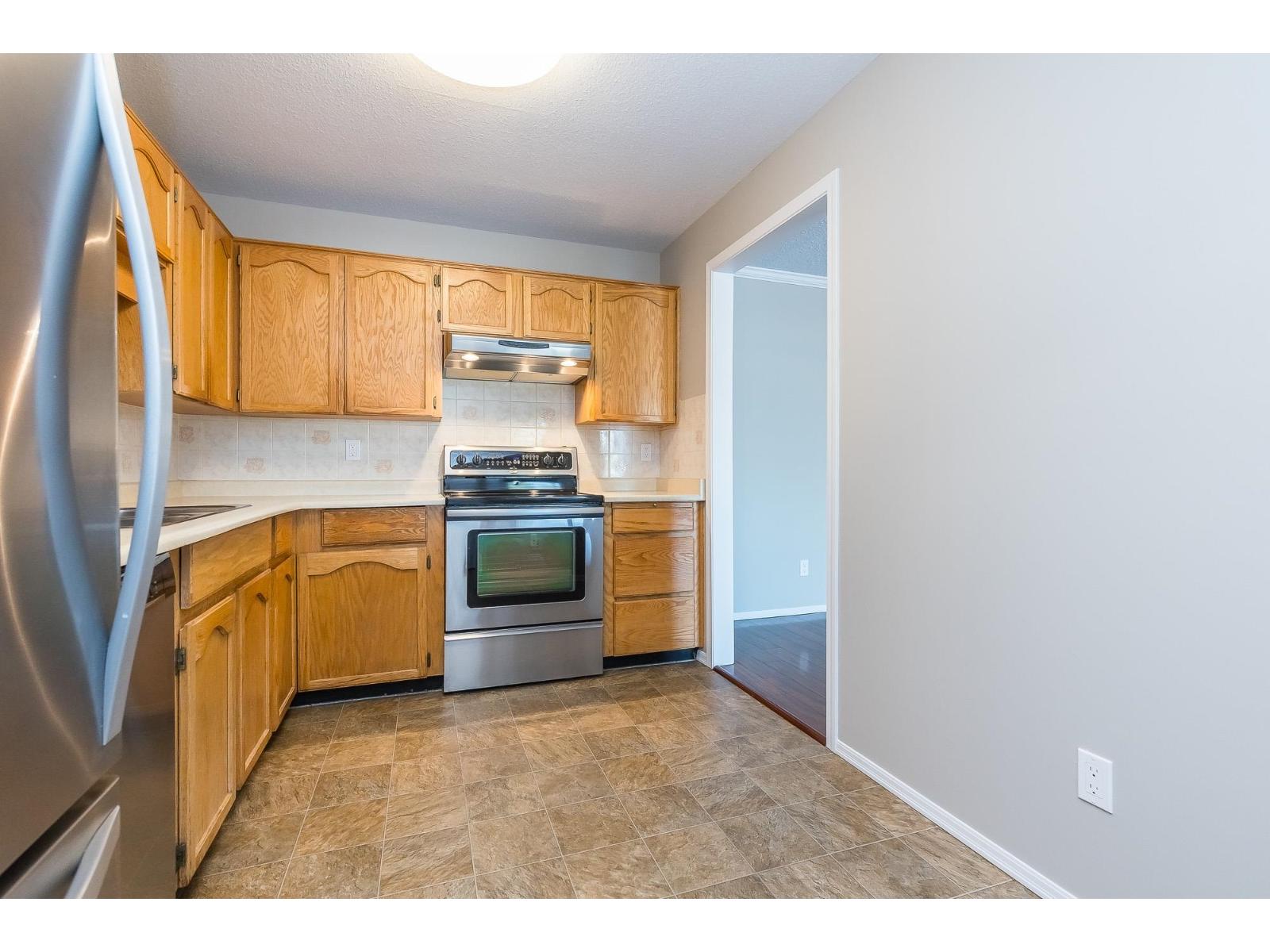 Photo 7 of 121 31850 Union Avenue, Abbotsford BC