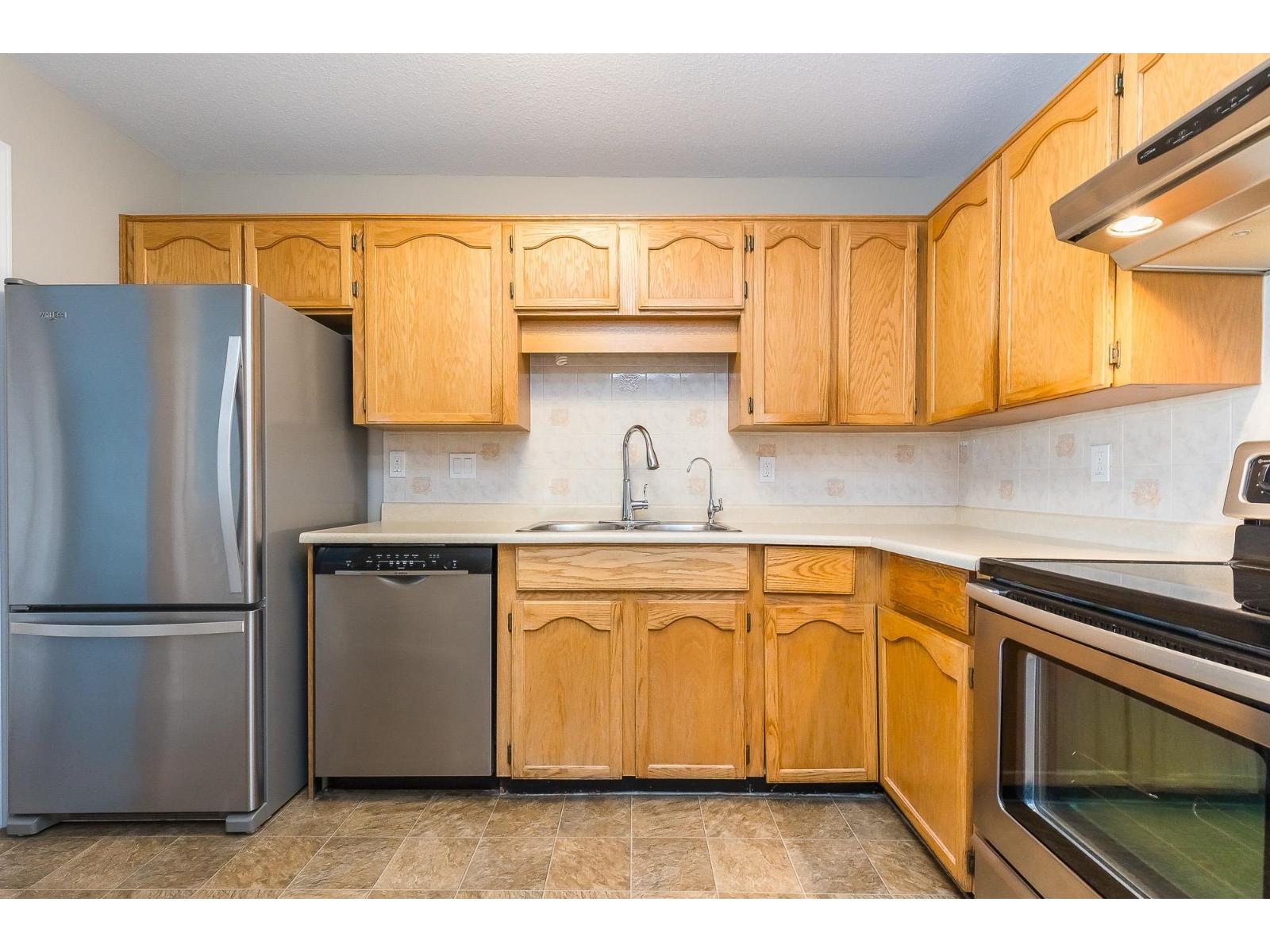 Photo 9 of 121 31850 Union Avenue, Abbotsford BC