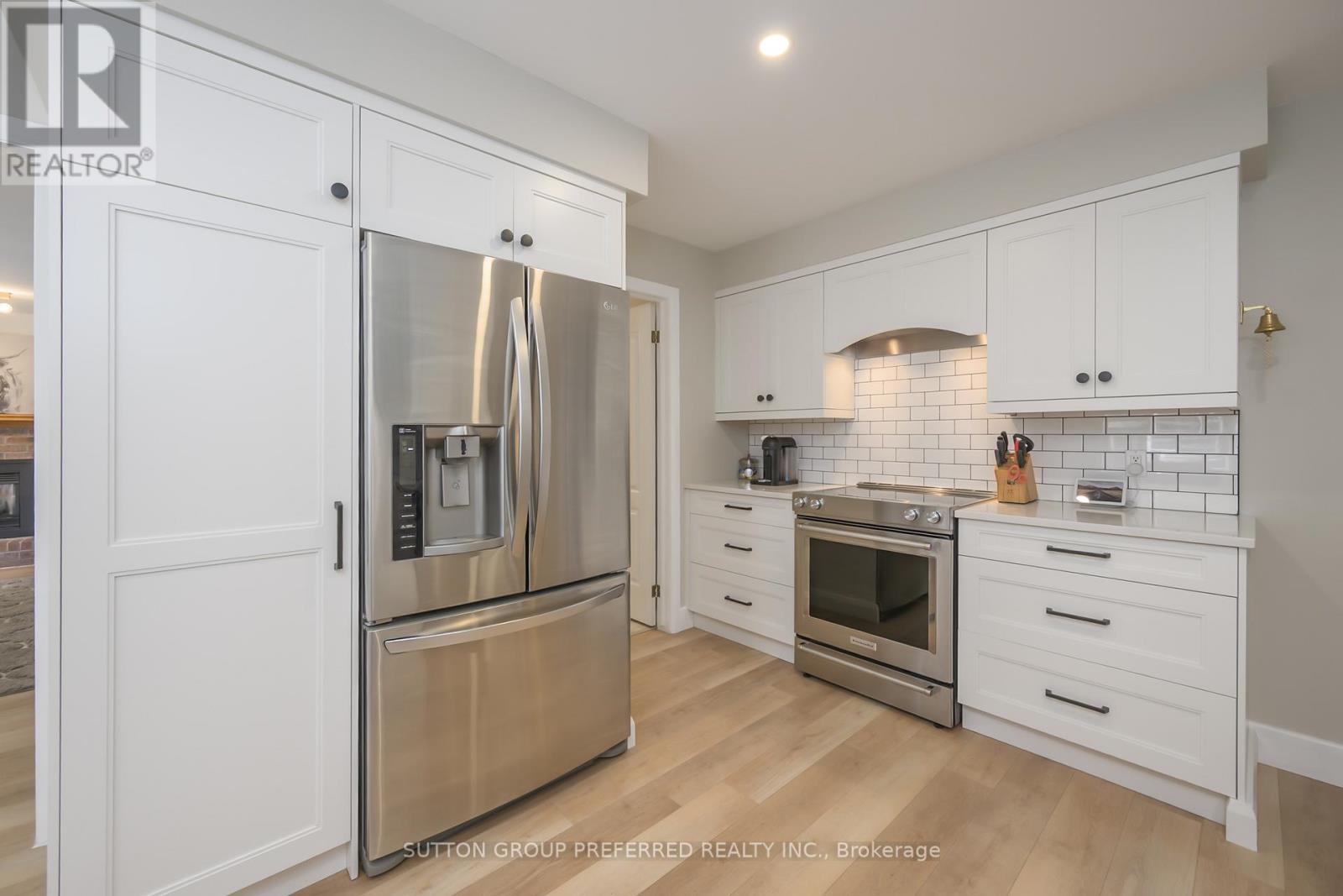 Photo 5 of 87 Robinson Lane, London North ON
