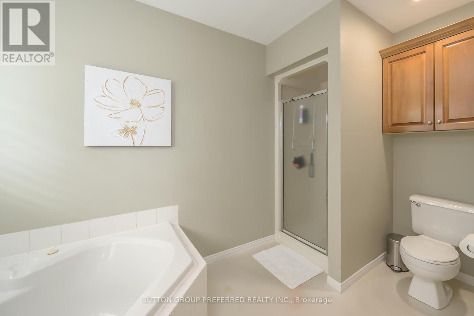 Photo 19 of 87 Robinson Lane, London North ON
