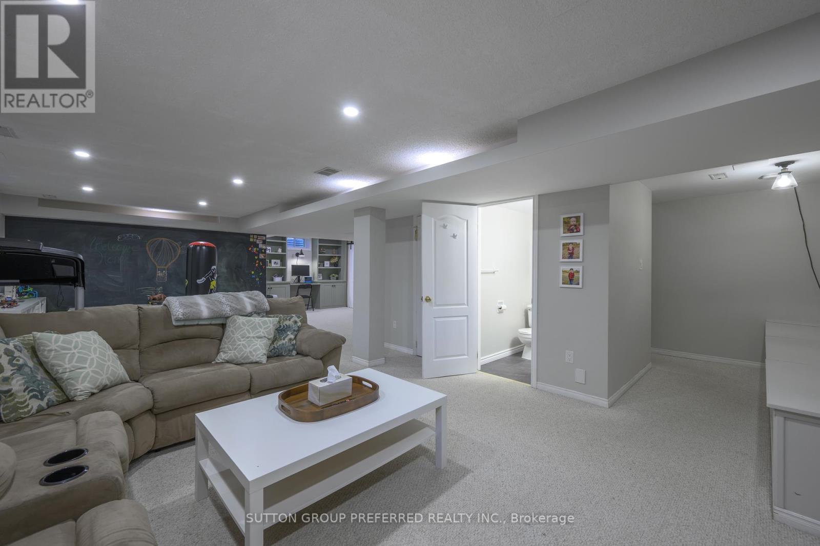 Photo 6 of 87 Robinson Lane, London North ON