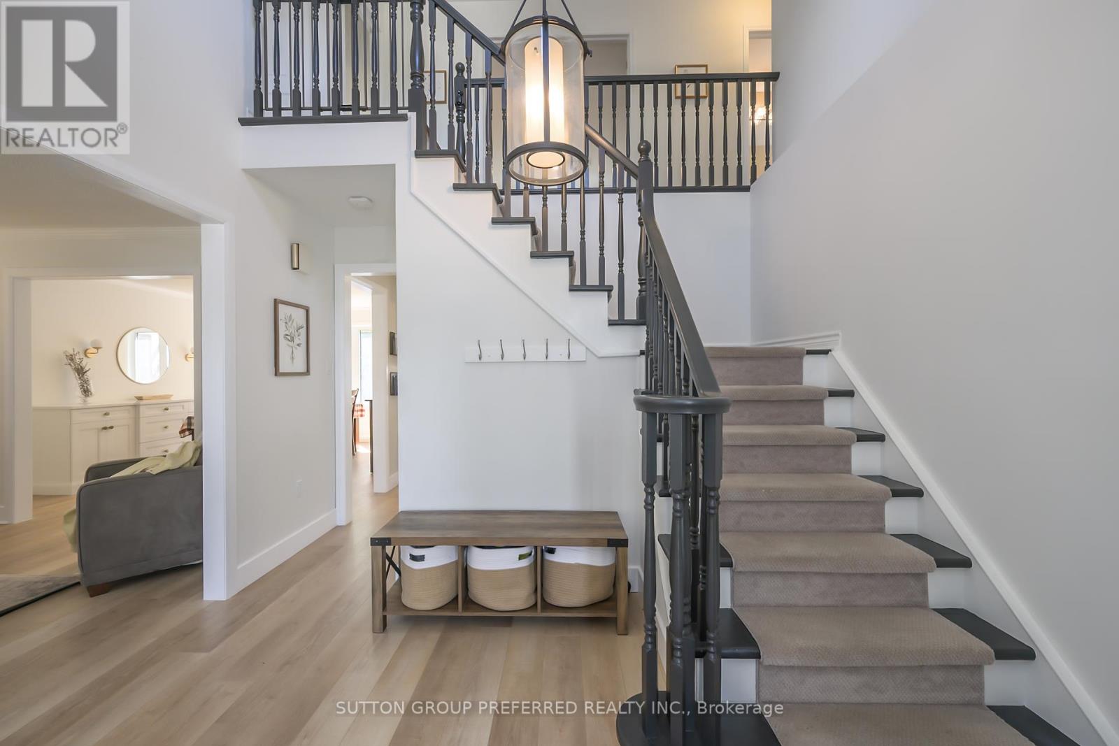 Photo 10 of 87 Robinson Lane, London North ON