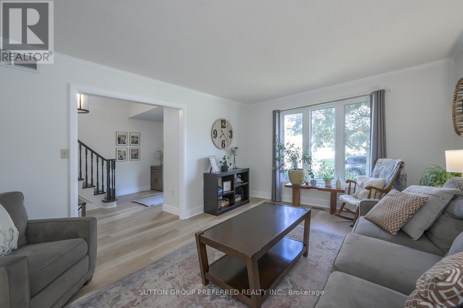 Photo 28 of 87 Robinson Lane, London North ON