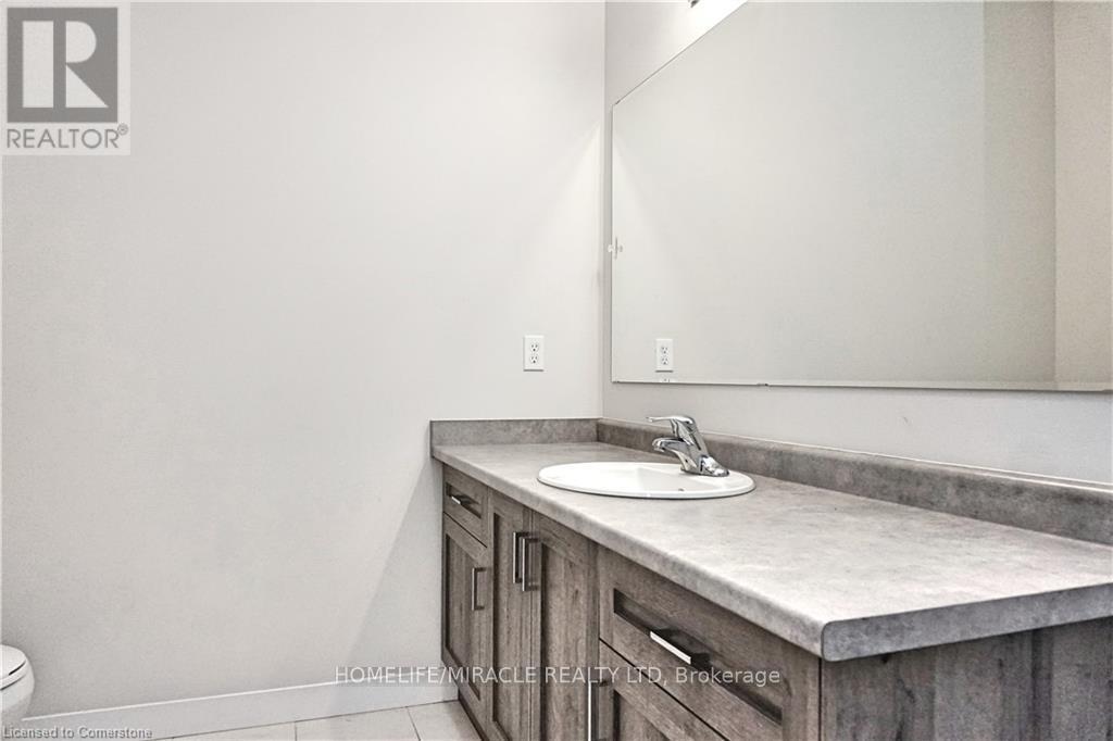Photo 28 of 12 Waterthrush Lane, Haldimand ON