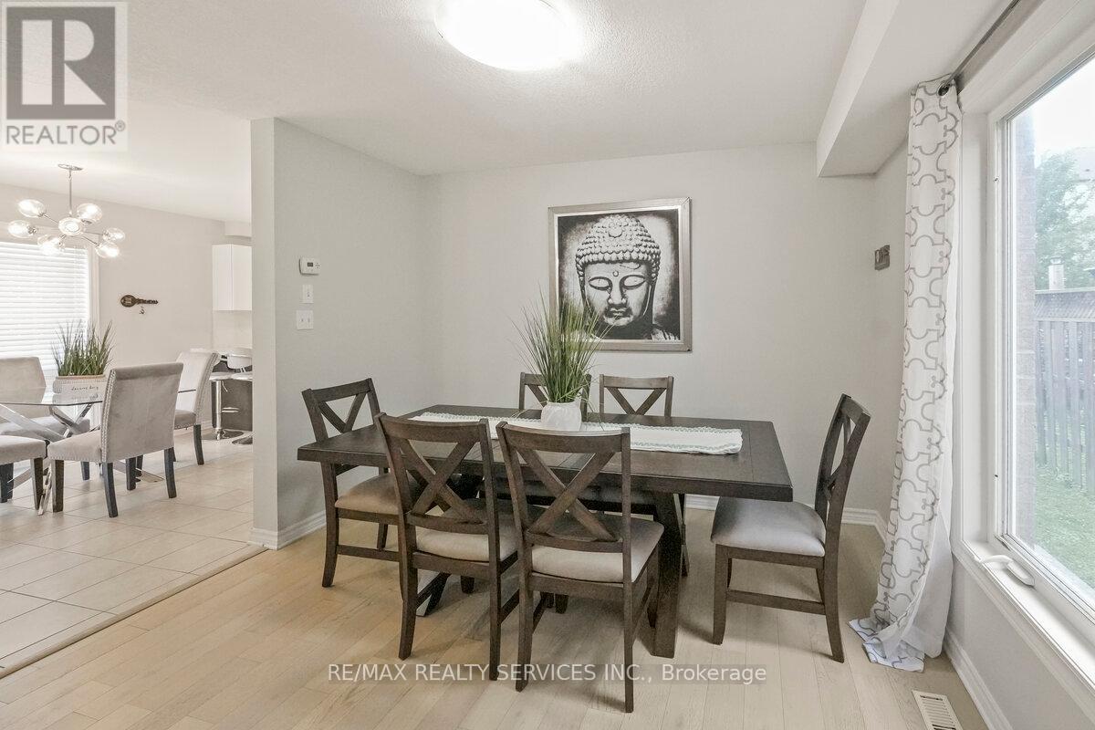 Photo 13 of 829 Oakcrossing Road, London North ON